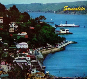 Sausalito Stadt Hügel Hafen Fähre Ufer Häuser am Wasser CA Vintage Postkarte - Bild 1 von 4