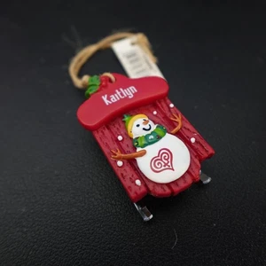 Kaitlyn Adorno de Navidad Personalizado Trineo Nombre Kidcore Retro Y2K Regalo - Imagen 1 de 6