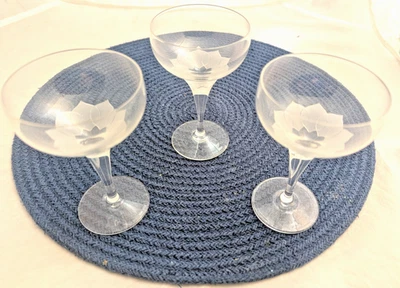 复古 Rosenthal Studio Line Bjorn Wiinblad Lotus 磨砂葡萄酒香槟杯 — 第 1/4 张图片