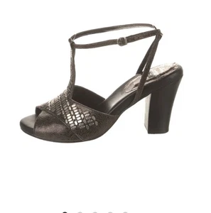 Calleen Cordero Women's 9 Dark Brown / Black Studded T Strap Heel - Picture 1 of 5