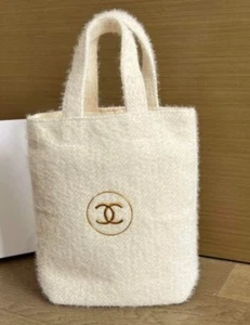 LAST ONE CHANEL JAPAN Novelty Mini Tote bag white pouch NEW w/tag gold 2024 xmas - Picture 1 of 5