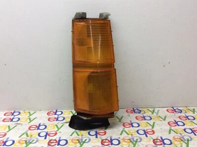 84 85 86 Chrysler Dodge Caravan 4174892 luz de señalización de giro lado derecho fabricante de equipos originales Foto 1 de 3