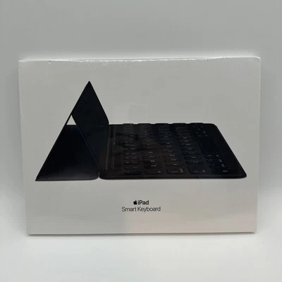 New Apple iPad Smart Keyboard 7th/8th/9th Gen 10.2"/Pro 10.5"/Air 3rd Generation - Image 1 of 3