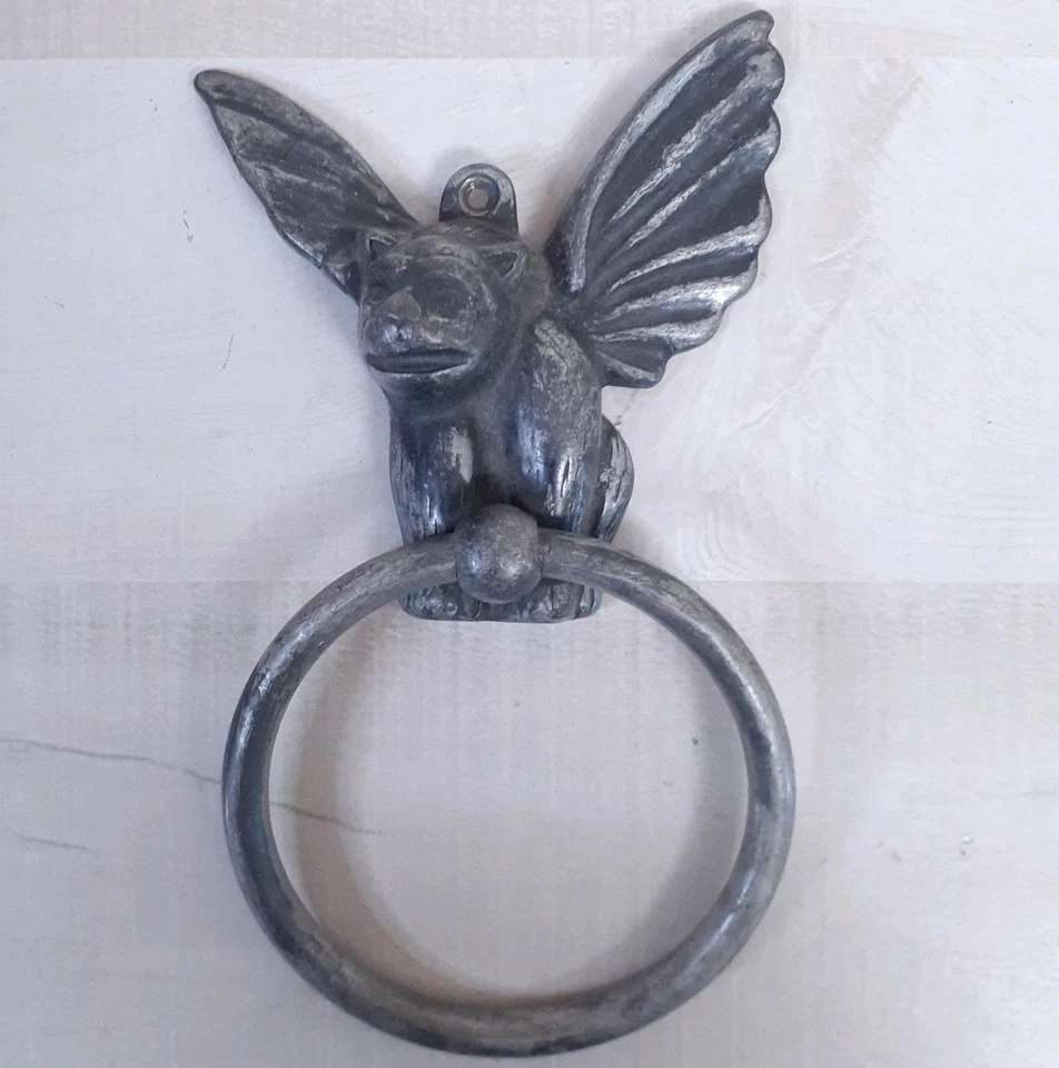 Llamador de puerta gárgola vintage estilo gótico medieval  Foto 1 de 4