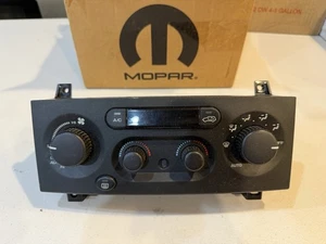 NEW Genuine Mopar 55116709AF HVAC Temperature Control Unit Jeep Grand Cherokee - Picture 1 of 2