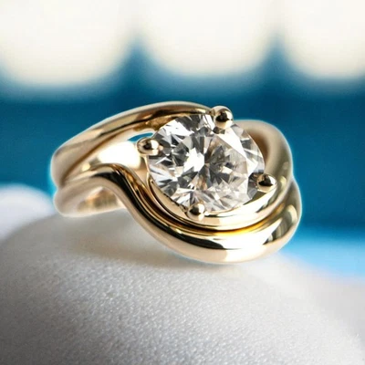 Juego de anillos de diamantes de oro cultivados en laboratorio ovalados de 1,4 quilates certificados IGI 18 k amarillo talla 7 Foto 1 de 4