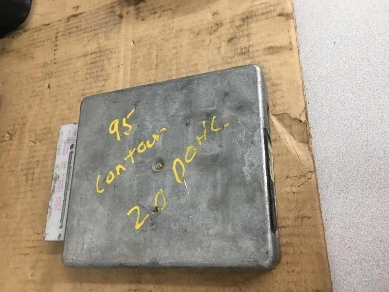 Engine ECM Electronic Control Module 4-121 2.0L Fits 95 CONTOUR 36801 - Image 1 of 3