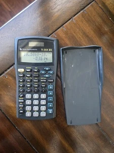 Texas Instruments TI-30X IIS wissenschaftlicher Taschenrechner mit Deckel und Etui funktioniert A11 - Bild 1 von 4