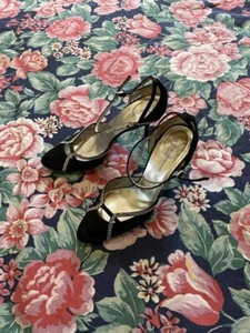 Dolce Gabbana heels - Picture 1 of 13