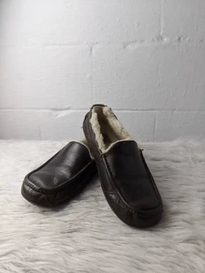 UGG Australia Men's Brown Leather Slip-On Ascot Slipper Sheepskin 11 *Flaw - Picture 1 of 10