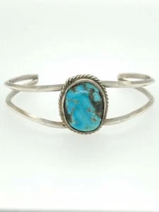 Vintage Dainty Navajo Bright Blue Turquoise Sterling Silver Cuff Bracelet - Picture 1 of 5