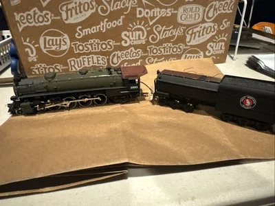 Locomotora de vapor Mehano HO 4-8-2 Union Pacific #3993 Foto 1 de 4