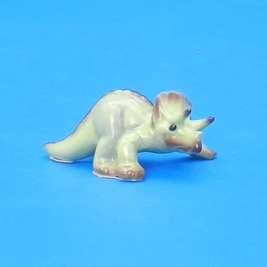 Figura de colección Hagen Renaker miniatura DINOSAURIO TRICERATOPS MAMA - Imagen 1 de 6
