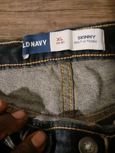 Old Navy Extra Large Skinny Built And Tough - Picture 1 of 11
