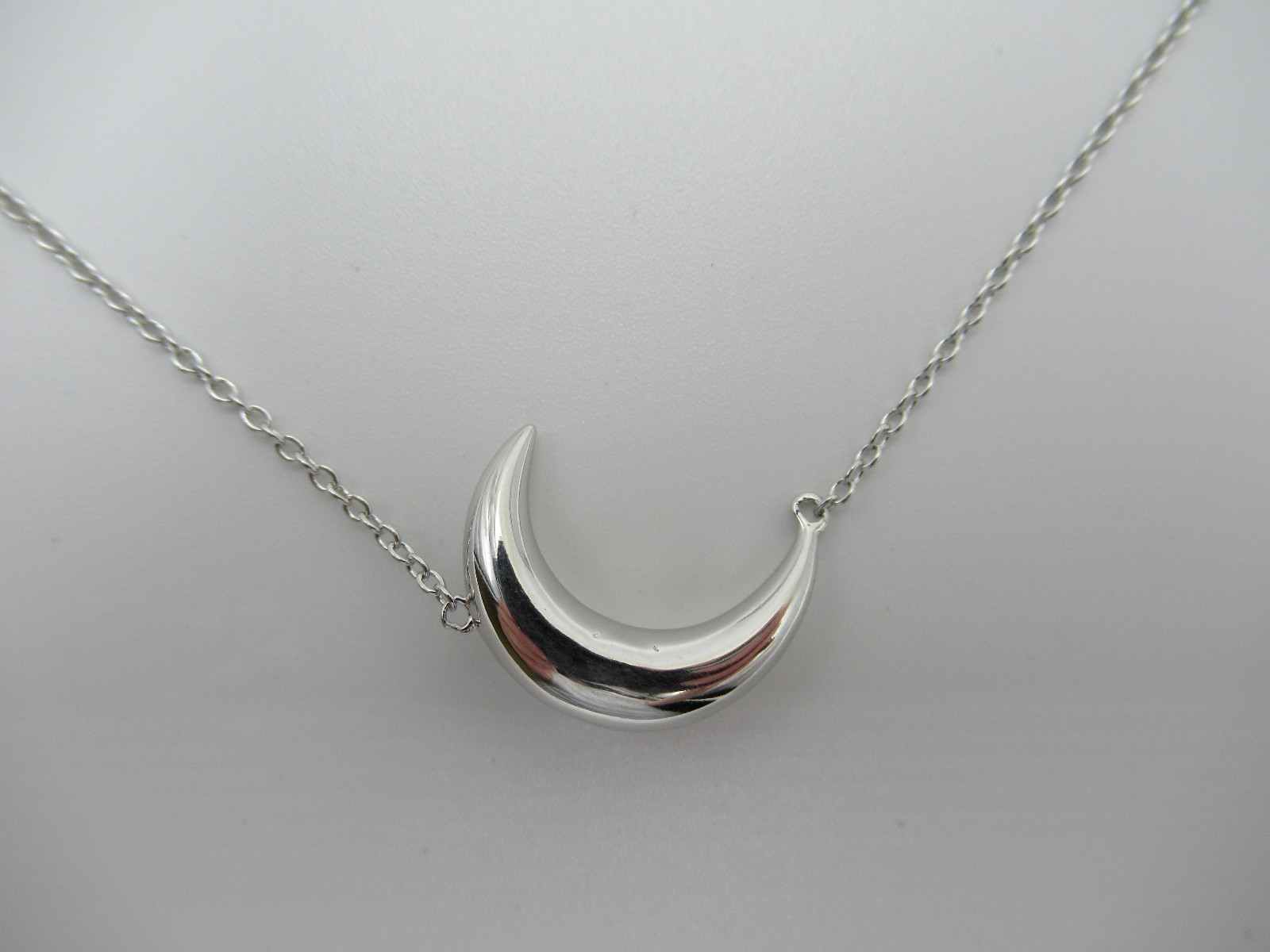 Crescent Moon Necklace In 925 Sterling 