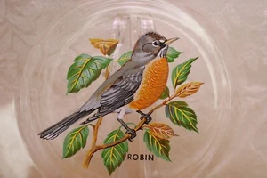 Plato decorativo vintage con borde dorado pájaro cantor de vidrio transparente de Virginia Occidental ROBIN - Imagen 1 de 4