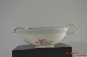 Vintage Rhythm Homer Laughlin USA E54 N5 Gravy Boat - Picture 1 of 6
