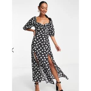 ASOS DESIGN puff sleeve ruched bust Midi split dress in floral and heart Size 4 - Picture 1 of 10