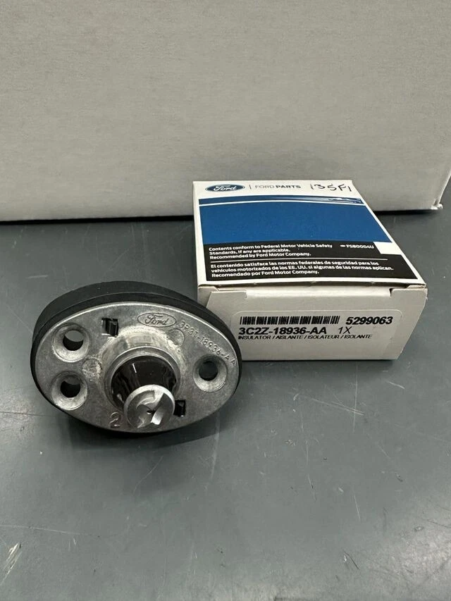Soporte base antena radio Ford original 3C2Z-18936-AA Foto 1 de 4