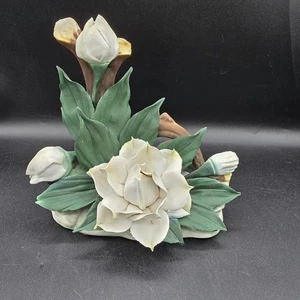 Capodimonte Italia Bisque Porcelana FLORES BLANCAS RAMA BROTES 7 Pulgadas Escultura - Imagen 1 de 9