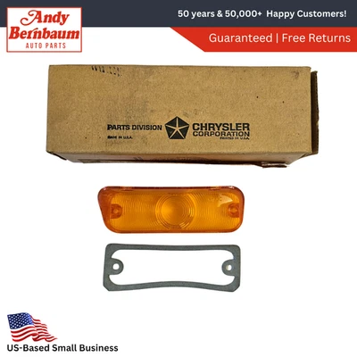1968 Chrysler Left Park Turn Signal Light Lamp Amber Lens W/ Gasket 3004155 NOS - Image 1 of 4