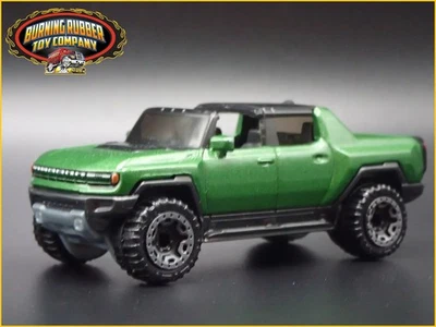 2022-2025 HUMMER Ev Elettrico Pick-Up Camion Verde 1:64 Scala Modellino Auto - Immagine 1 di 4