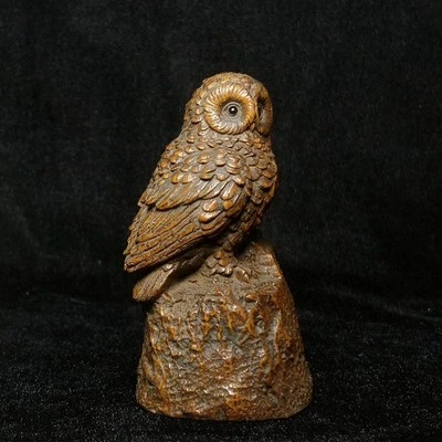 Old Chinese boxwood hand carved vivid Owl figurine Statue Gift Collection H 8 CM Foto 1 de 4