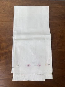 Vintage Linen Tea Towel Pink Fowers Embroidered Floral Dish Hand Towel - Picture 1 of 9