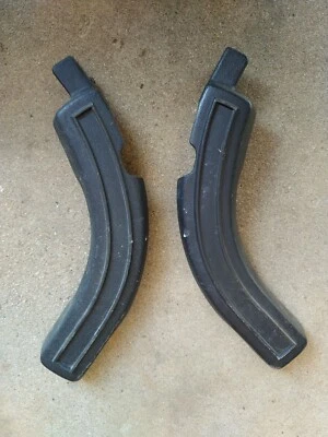 Cubiertas de bisagra de asiento de banco negras 1980-1986 F150 F250 F350 Bronco Foto 1 de 4