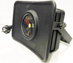 Projecteur LED projecteur d'atelier lampe de travail projecteur de chantier lampe d'atelier 30000h - Photo 1/2