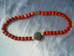 Korallenkette mit Zuchtperlen und Lava, Magnetverschluss, 56 cm - Bild 1 von 2