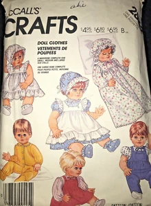 McCalls Crafts 2862 um 1986 Muster Puppenkleidung 6 Outfits teilweise geschnitten komplett - Bild 1 von 4