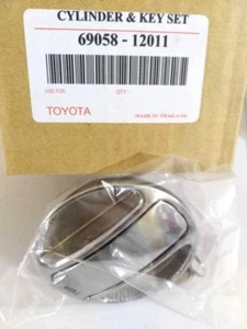 FOR TOYOTA CELICA TA22 COROLLA KE20 CORONA RT100 GAS FUEL CAP NO.# 69058-12011 - Imagen 1 de 3