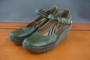 Fly London YOZA438FLY bequeme Damen-Sandalen 39/9 grün Leder Keilabsatz Schuhe - Bild 1 von 12