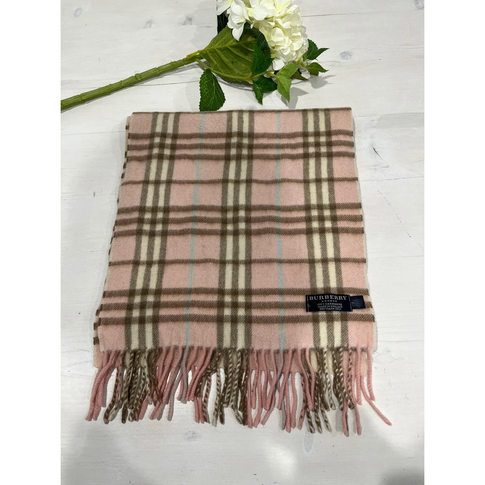 Bufanda Burberry London rosa cachemir a cuadros flecos Inglaterra Foto 1 de 4