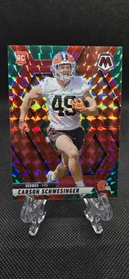 2025 Panini Mosaic Carson Schwesinger #371 Red and Green Choice Prizm Browns SP - Image 1 of 4