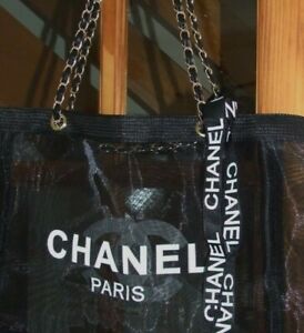 GORGEOUS CHANEL VIP GIFT BEAUTE COSMETIC BAG