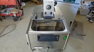 Thermo Electron Bath Circulator Refrigerated & Heated Bath,Thermo Scientific C10 - Picture 1 of 10