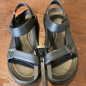 Boys Beach Shoes Sz 3 Wonder Nation Black Sandals Slip On with straps. - Picture 1 of 7
