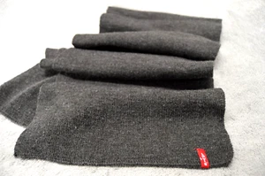 Levis Mens Scarf One Size Charcoal Grey Acrylic Rectangle 10x58 Casual Soft Knit - Picture 1 of 10