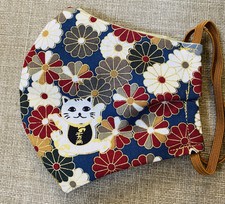 Japanese Good Luck Cat Two Tone Mask