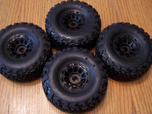 Se adapta a neumáticos con cinturón Traxxas Maxx Slash 102076-4 y ruedas estriadas negras de 17 mm 10272 - Imagen 1 de 5