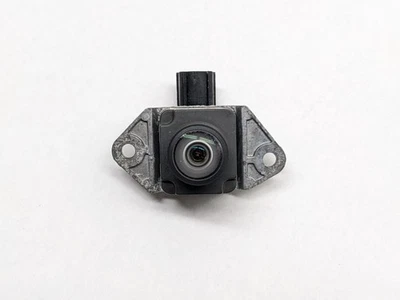 Jeep Grand Cherokee Rear Reverse Backup Camera 2014 - 2018 68137943AJ - Image 1 of 4