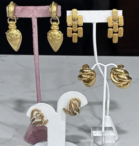 Vintage Clip On Earrings Lot (4) Gold Tone Napier Castlecliff Textured Statement - Picture 1 of 21