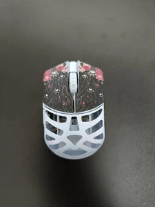WLMOUSE Beast Miao Bezprzewodowa mysz do gier Ice Blue Omron Switch Używana - Zdjęcie 1 z 7