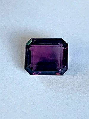 Andy's Gem Garage Sale - 11.85ct Amethyst- Emerald cut Amethyst knock out! - Image 1 of 4