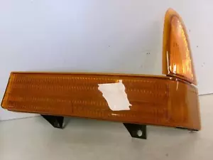 Fits 1999 2000 Ford F250 F350 F450 F550 Driver LH Lower Turn Signal Light - TYC - Picture 1 of 7