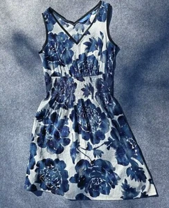 Vestido Simpley Vera By VERA WANG Azul Floral Talla XS Calce y Acampanado Sin Mangas - Imagen 1 de 6
