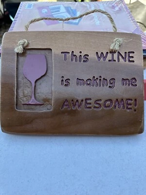 "¡Este vino me está haciendo impresionante!".Crooked Hill Creations original.  9,5x7,5 pulgadas Foto 1 de 3