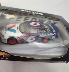 1997 Hot Wheels Pro Racing Collector Edition Mark Martin #6 NASCAR 19236 - Picture 1 of 6